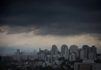 Inmet emite alerta de perigo potencial para granizo, temporais e ventos de até 60km/h em mais de 150 cidades baianas