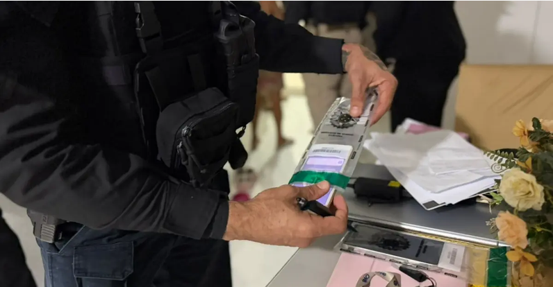 Polícia prende mais sete advogados em operação contra atuação de facções em presídios baianos