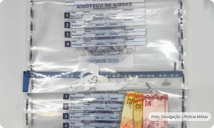 Homem é preso com drogas após tentar fugir de abordagem em Carinhanha.