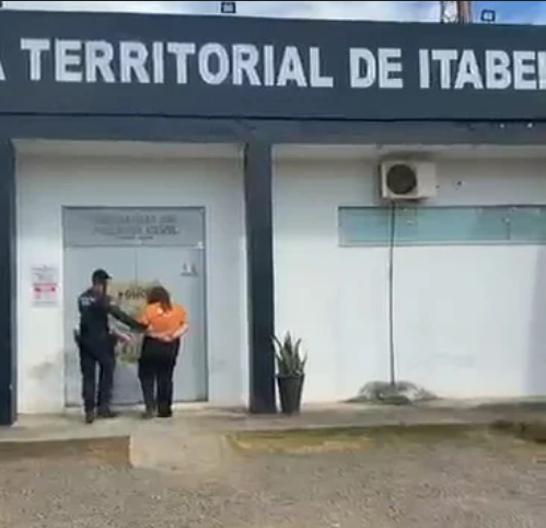 Funcionária é presa por roubar dinheiro do caixa de loja na Bahia.