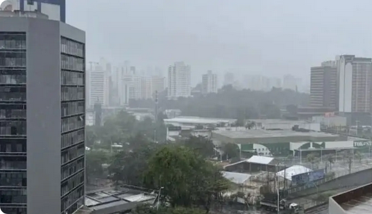 Mais de 190 cidades da Bahia estão sob alerta de chuvas até esta quinta-feira