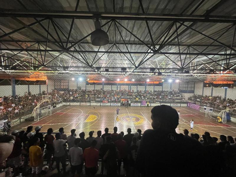 Tudo igual na primeira partida final da Copa Brahma de Futsal