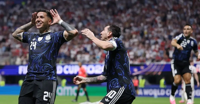 De virada, Argentina vence a Inglaterra e enfrenta a Espanha na final da Copa do Mundo