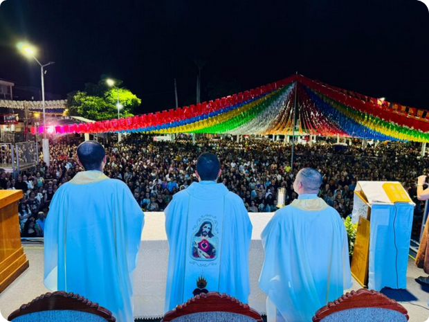 Brumado celebra Dia Municipal do Católico com Missa, reflexão e show de Padre Fábio de Melo