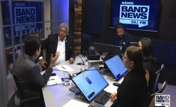 Jerônimo se irrita com pergunta sobre situação da BR-324 e bate-boca com jornalista