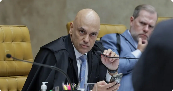 Jornal revela que Alexandre de Moraes e esposa gastaram R$ 23,4 milhões em imóveis nos últimos cinco anos