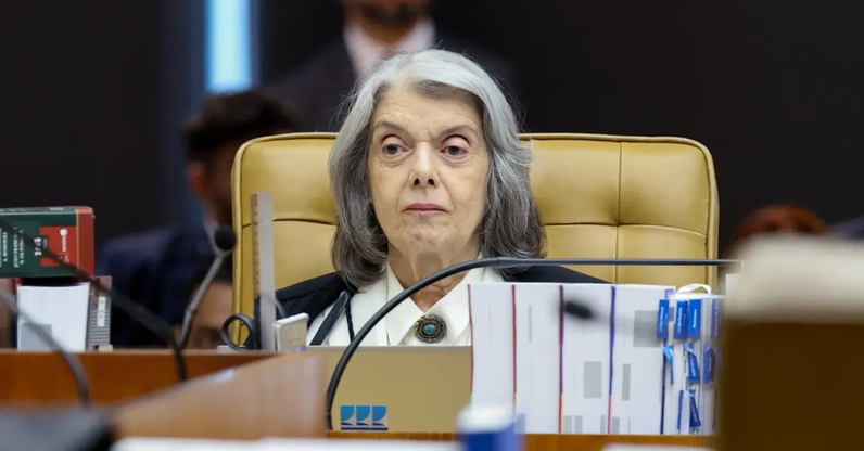 Cármen Lúcia diz estar envergonhada com crise no STF e pede desculpas à população brasileira
