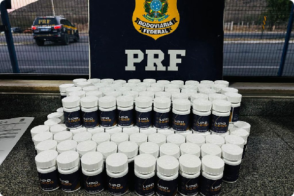 PRF apreende mais de 35 mil comprimidos de medicamento para emagrecimento em ônibus na BR-116, em Jequié