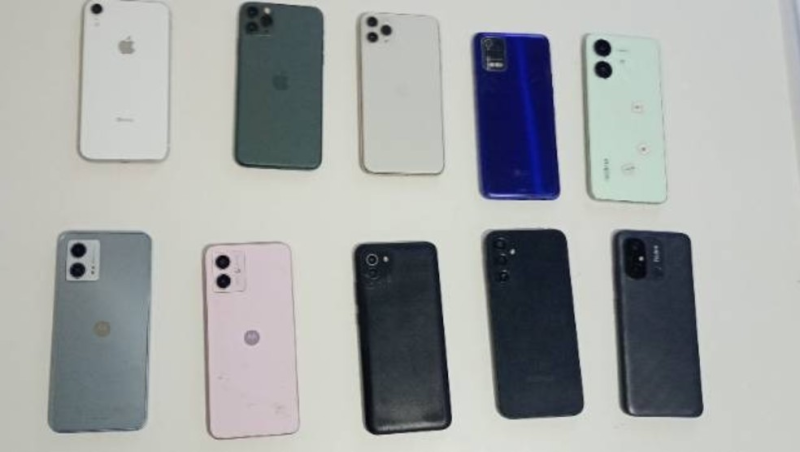 Homem é detido com celulares furtados em São João de Presidente Jânio Quadros e xinga policiais
