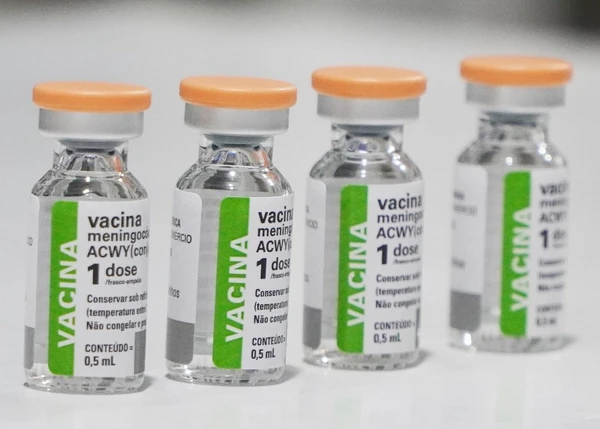 Cinco tipos de câncer podem ser evitados com vacinas; veja quais doenças estão relacionadas a vírus e bactérias