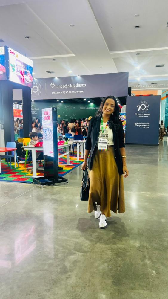 Professora e pesquisadora de Caetité apresenta pesquisas sobre Educação Infantil em congresso nacional de educação
