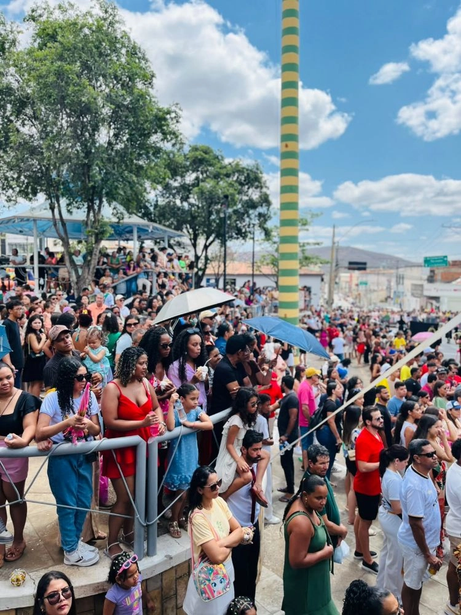 Cores, música e cidadania marcaram o desfile de 7 de Setembro em Brumado