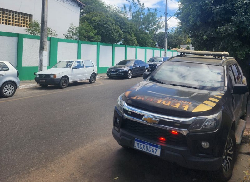 Polícia Federal cumpre determinação judicial na Prefeitura de Brumado hoje