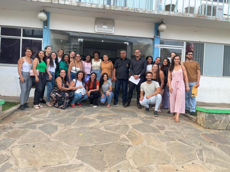 Cuidadores de Creche, com apoio do SINDSEMB, cobram cumprimento da Lei nº 15.326