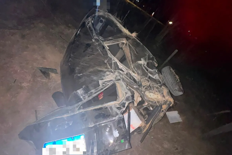 Capotamento na BR-122 deixa quatro pessoas feridas em Caetité
